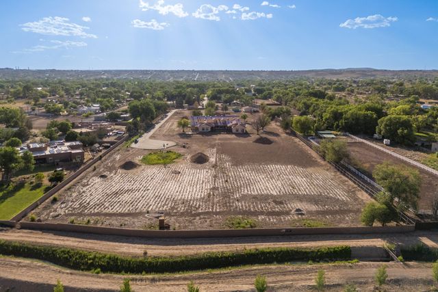 420 Pueblito Road, Corrales, NM 87048