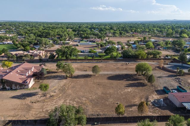 420 Pueblito Road, Corrales, NM 87048