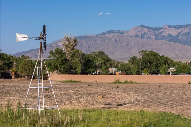 420 Pueblito Road, Corrales, NM 87048