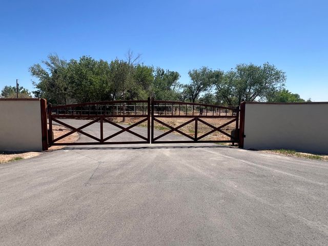 420 Pueblito Road, Corrales, NM 87048