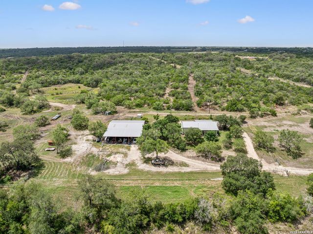 718 county road 466, Castroville, TX 78009