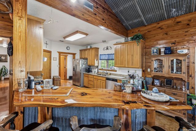 718 county road 466, Castroville, TX 78009