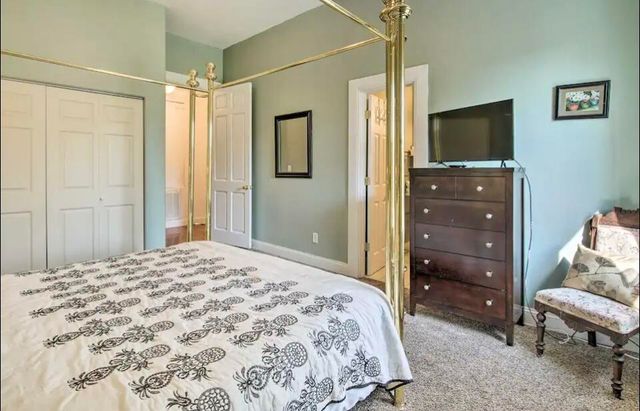 2001 N Broadway Avenue, Springfield, MO 65803