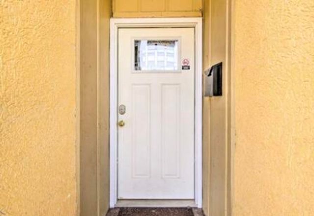 2001 N Broadway Avenue, Springfield, MO 65803