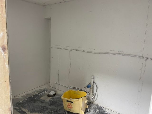 2001 N Broadway Avenue, Springfield, MO 65803