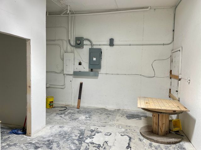 2001 N Broadway Avenue, Springfield, MO 65803