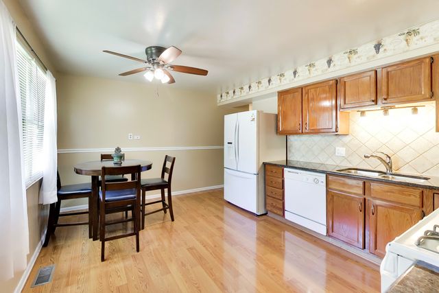 7420 Gladiola Avenue, Hanover Park, IL 60133