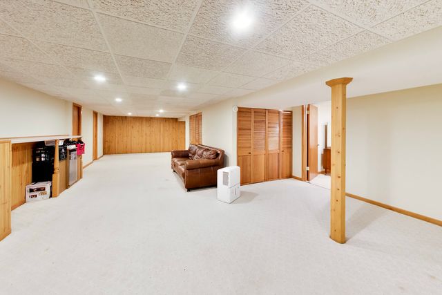 7420 Gladiola Avenue, Hanover Park, IL 60133