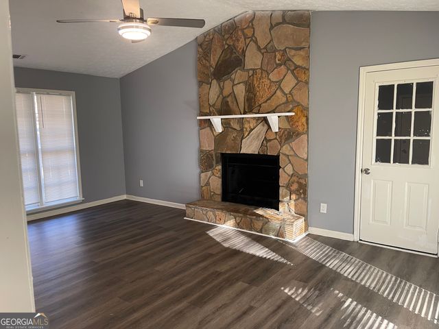 1233 Woodland Court SE, Conyers, GA 30013