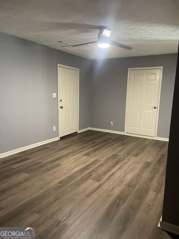 1233 Woodland Court SE, Conyers, GA 30013