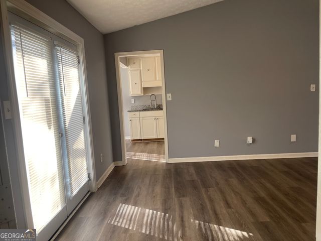 1233 Woodland Court SE, Conyers, GA 30013