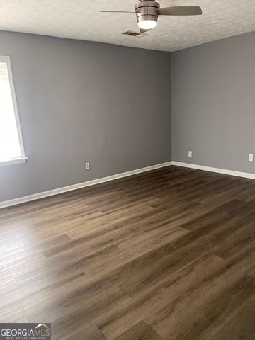 1233 Woodland Court SE, Conyers, GA 30013