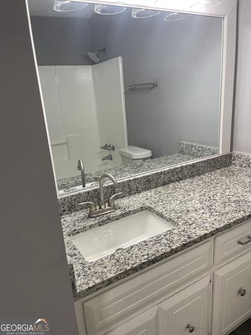 1233 Woodland Court SE, Conyers, GA 30013