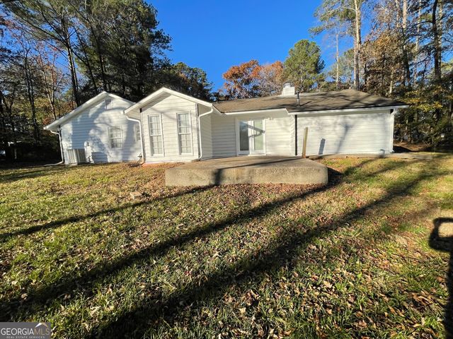 1233 Woodland Court SE, Conyers, GA 30013