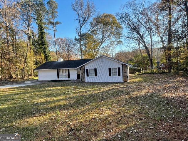 1233 Woodland Court SE, Conyers, GA 30013