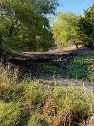 7720 County Road 1135, Leonard, TX 75452