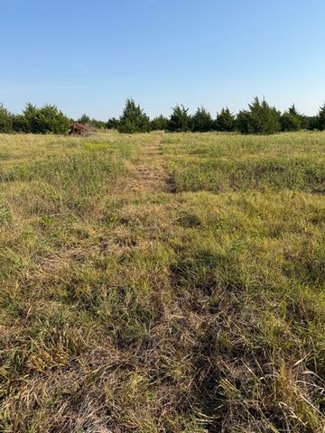 7720 County Road 1135, Leonard, TX 75452