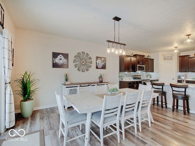 6911 W Rosewood Drive, Mccordsville, IN 46055