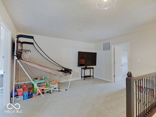 6911 W Rosewood Drive, Mccordsville, IN 46055