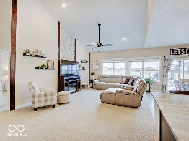 6911 W Rosewood Drive, Mccordsville, IN 46055