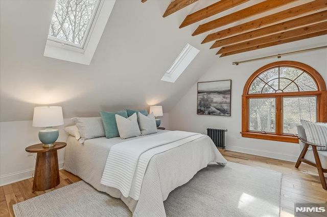 82 Essex Avenue, Glen Ridge, NJ 07028