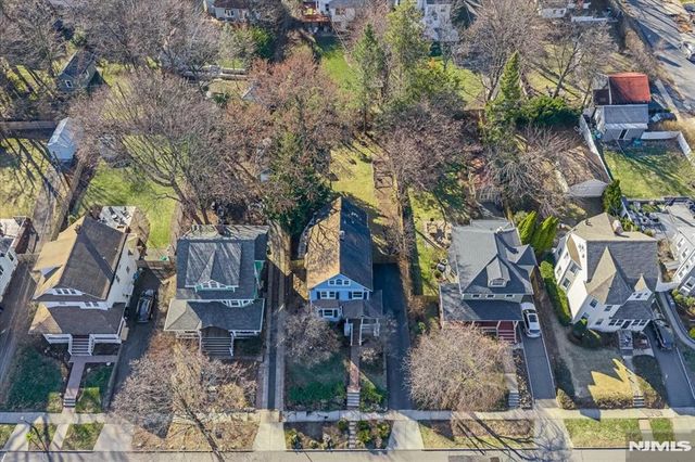 82 Essex Avenue, Glen Ridge, NJ 07028