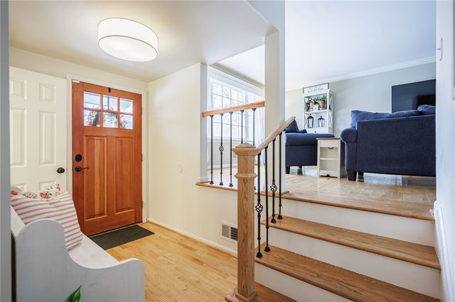 2 Park Bluff Way, Pittsford, NY 14534