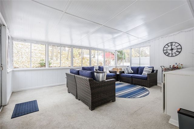 2 Park Bluff Way, Pittsford, NY 14534