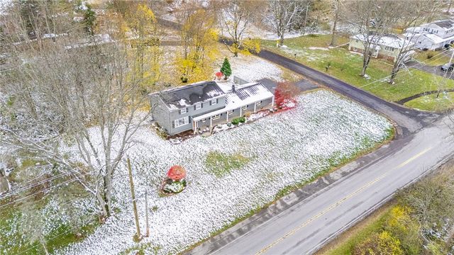 2 Park Bluff Way, Pittsford, NY 14534