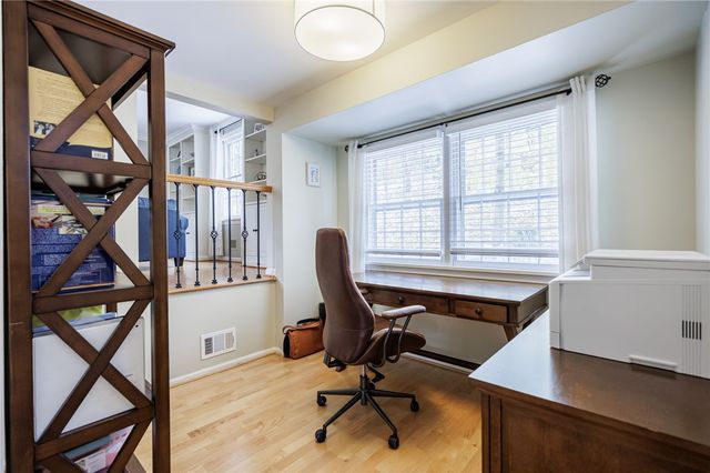 2 Park Bluff Way, Pittsford, NY 14534