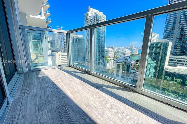 1050 Brickell Ave 2208, Miami, FL 33131