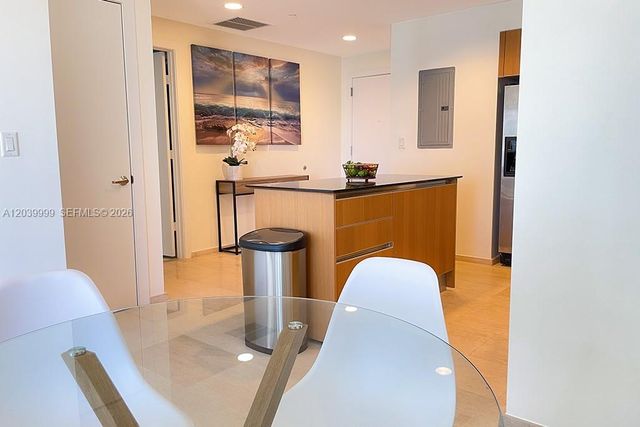 1050 Brickell Ave 2208, Miami, FL 33131