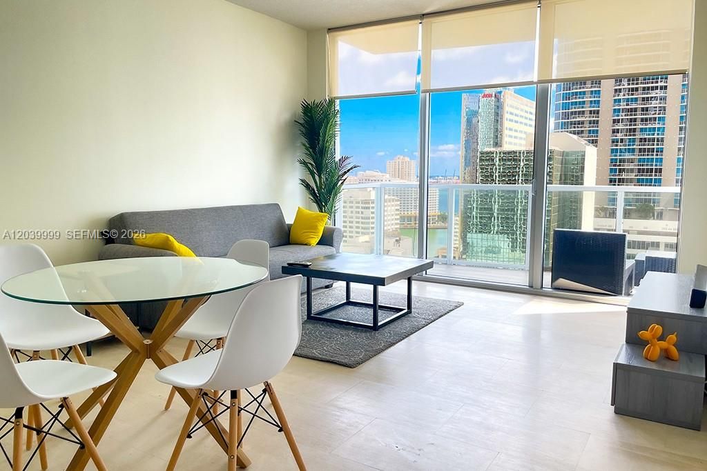 1050 Brickell Ave 2208, Miami, FL 33131