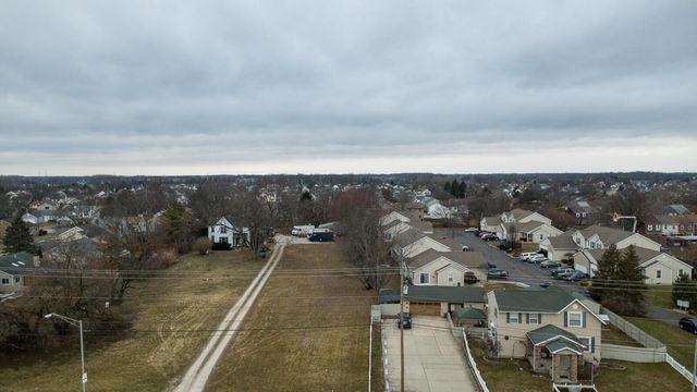 5260 Westbury Drive, 14A, Columbus, OH 43228