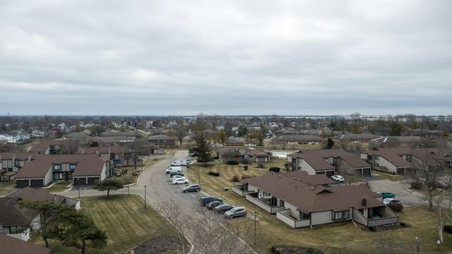 5260 Westbury Drive, 14A, Columbus, OH 43228