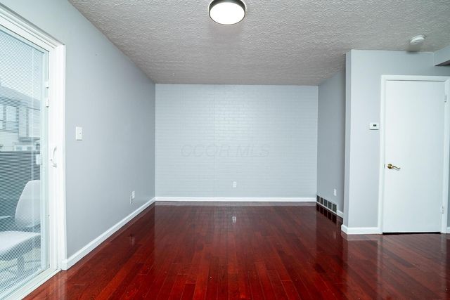 5260 Westbury Drive, 14A, Columbus, OH 43228