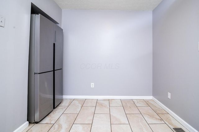 5260 Westbury Drive, 14A, Columbus, OH 43228