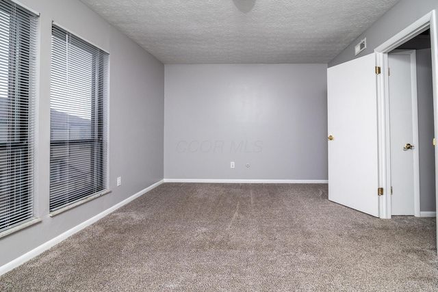 5260 Westbury Drive, 14A, Columbus, OH 43228