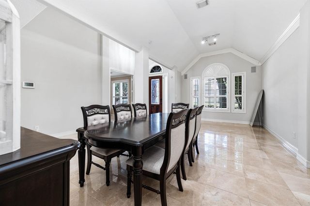 203 Bay Bridge Drive, Sugar Land, TX 77478