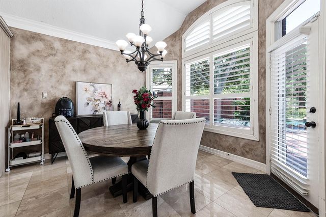 203 Bay Bridge Drive, Sugar Land, TX 77478