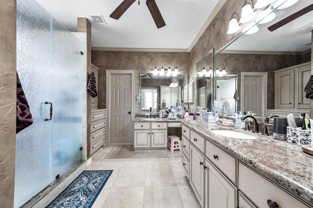 203 Bay Bridge Drive, Sugar Land, TX 77478