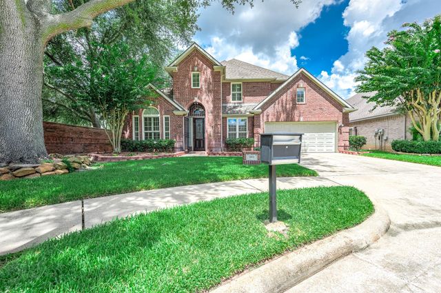 203 Bay Bridge Drive, Sugar Land, TX 77478