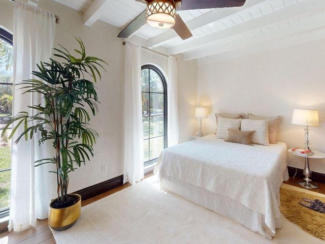 6251 10TH AVENUE S, Gulfport, FL 33707