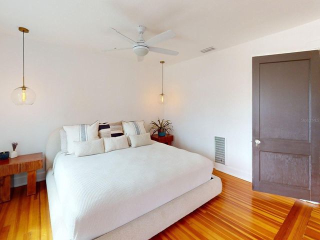 6251 10TH AVENUE S, Gulfport, FL 33707