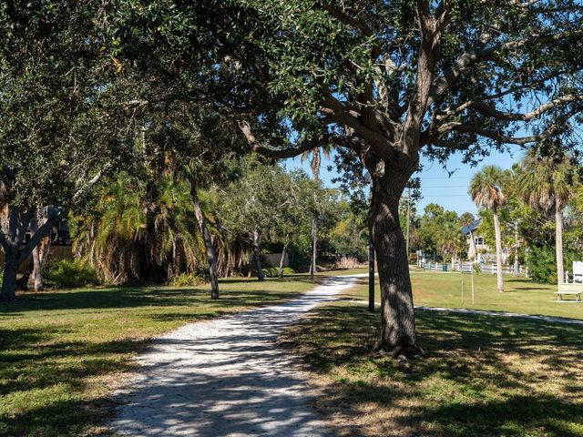 6251 10TH AVENUE S, Gulfport, FL 33707