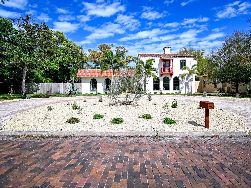 6251 10TH AVENUE S, Gulfport, FL 33707