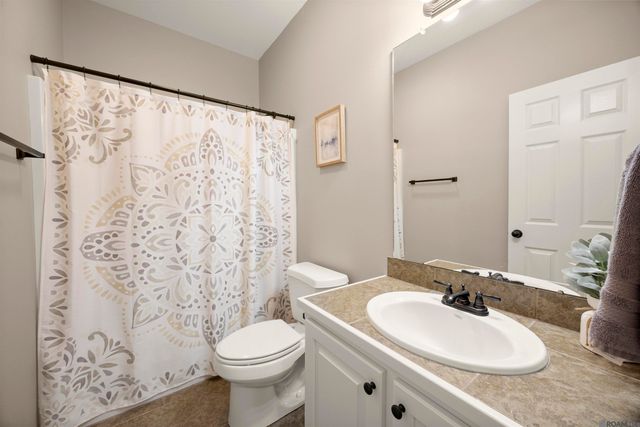 4146 Carolina Dr, Addis, LA 70710
