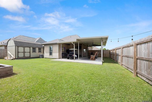 4146 Carolina Dr, Addis, LA 70710