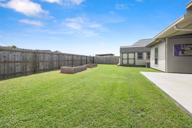 4146 Carolina Dr, Addis, LA 70710