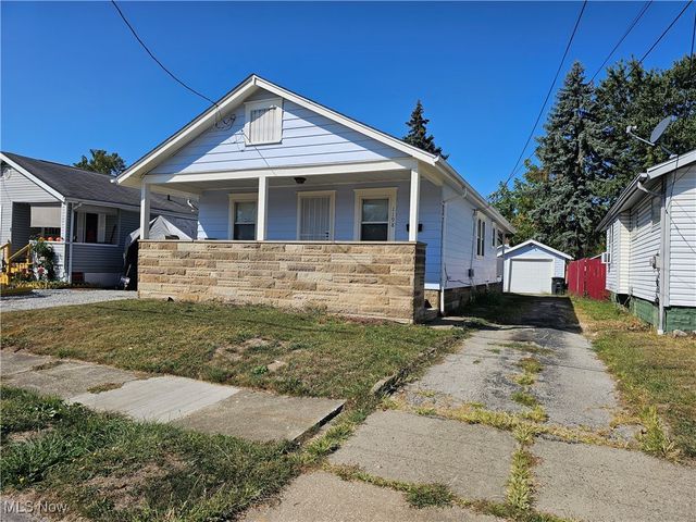 1198 Burkhardt Avenue, Akron, OH 44301